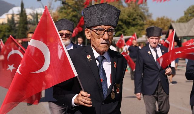 Bursa’nın Kurtuluşu’nun 104. Yılına Coşkulu Kutlama