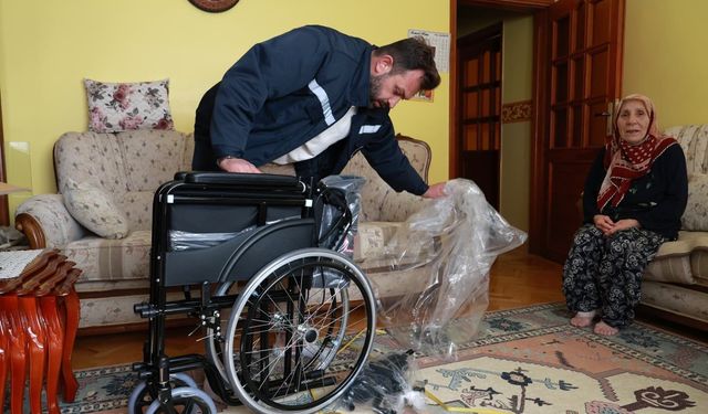 Osmangazi’de 178 vatandaşa tekerlekli sandalye desteği