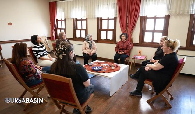 Bursa’da Meme Kanserine Karşı Yas ve Dayanışma Çemberi