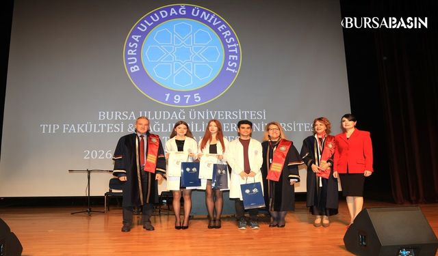 BUÜ'de Hekim Adayları Beyaz Önlüklerini Giydi