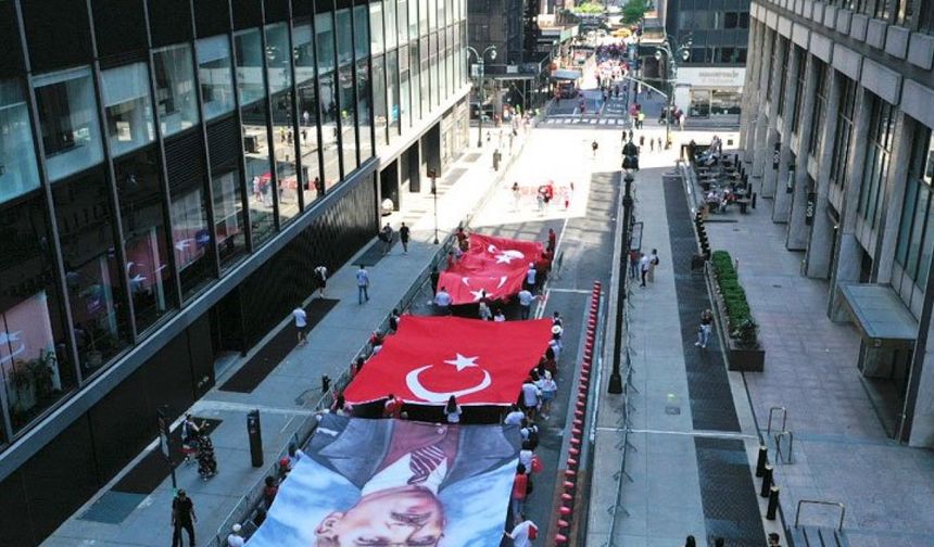 New York'ta 'Türk Günü' yürüyüşü