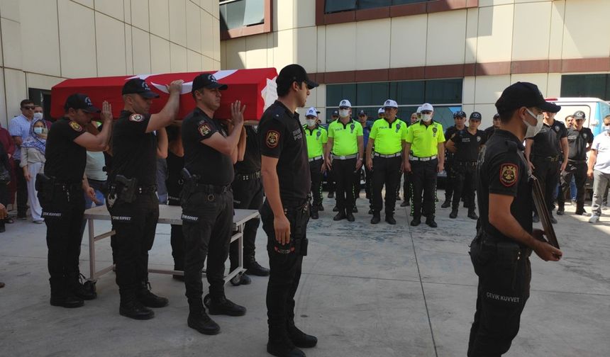 Bursa'da, kalp krizi sonucu yaşamını yitiren polis memuru için tören düzenlendi