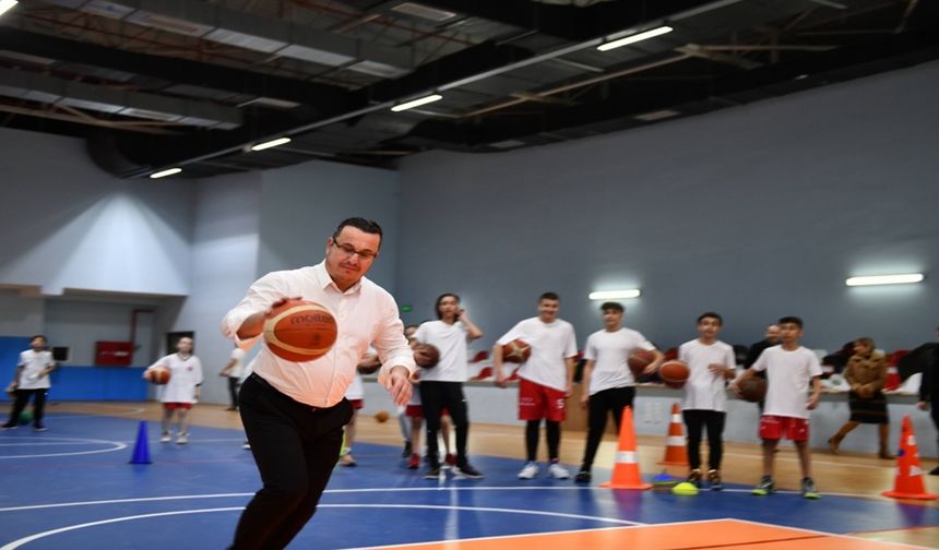 Mustafakemalpaşa'da Spordan Önce Kitap Geliyor