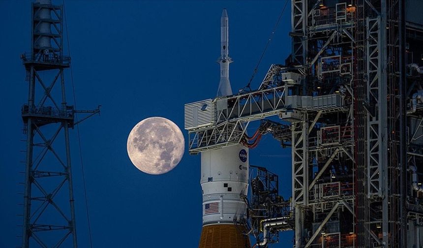 NASA, Ay'a insan göndermeye bir adım daha yaklaştı