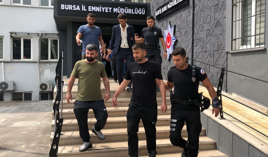 Bursa'da Aranması Olan 21 Kişi Yakalandı!