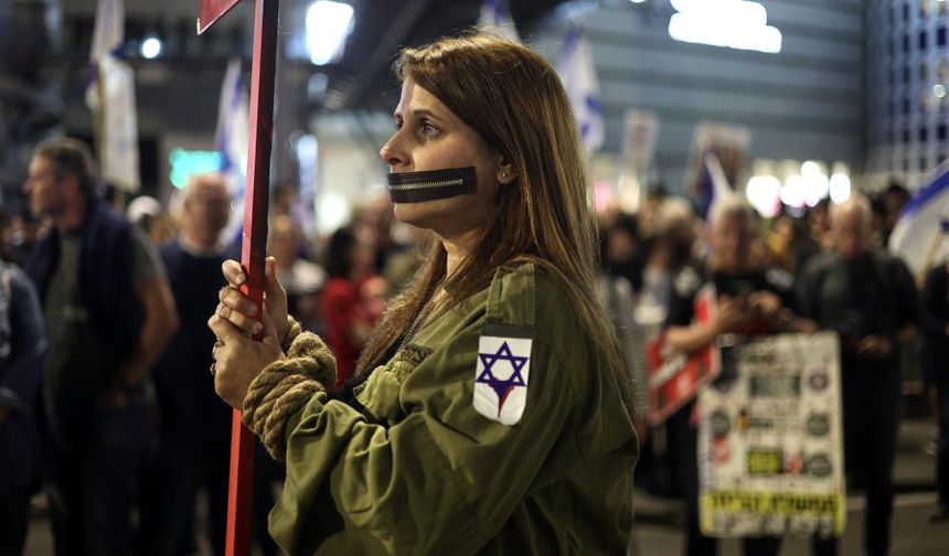 İsrail’in başkenti Tel Aviv’de Netanyahu’ya tepkiler büyüyor