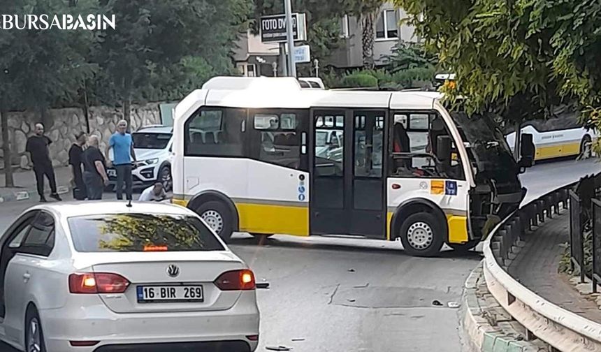 Gemlik'te Minibüs Manevra Kazası: Sürücü Yaralandı