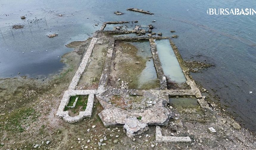 İznik Gölü'nde 2 Bin Yıllık Bazilika Ortaya Çıktı