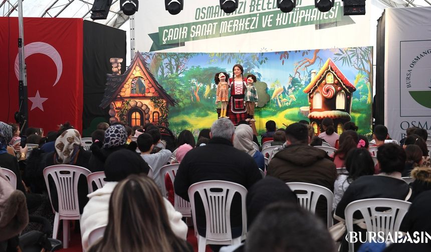 Osmangazi’de ‘Yarıyıl Şenliği’nde Hansel ile Gretel Sahnelendi