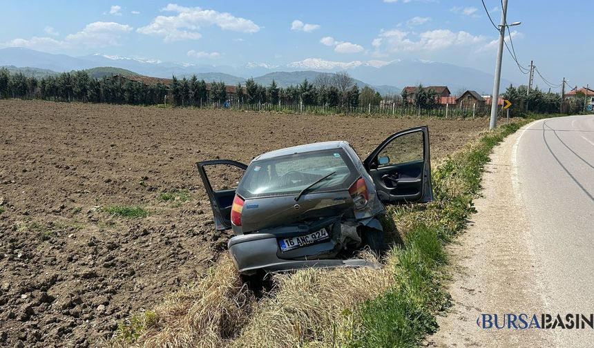 İnegöl'de Otomobil Tarlaya Uçtu, 1 Yaralı