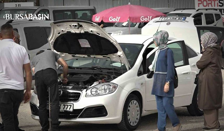 Bursa'da ikinci el oto pazarında bayram hareketliliği