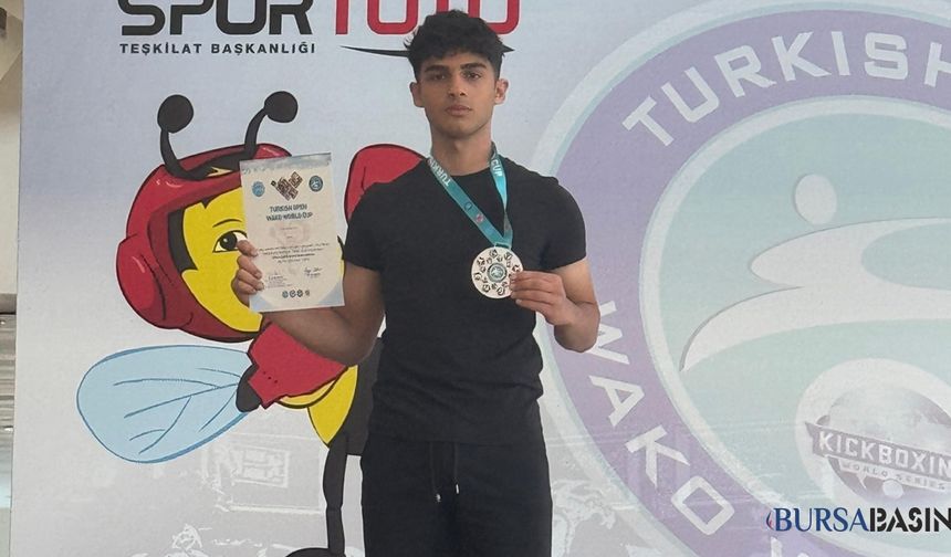 Mudanyalı Alperen Duman Dünya İkincisi Oldu