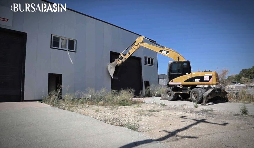Nilüfer’de Kaçak Fabrika Yerle Bir Edildi