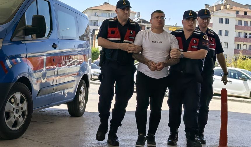 İnegöl’de Güvenlik Görevlisini Bıçaklayan Şahıs Tutuklandı