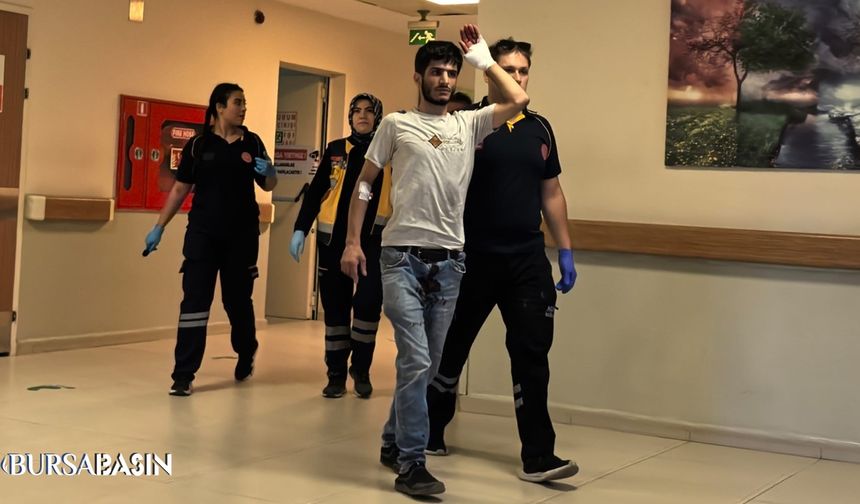 İnegöl’de spiralle demir kesen genç elinden yaralandı