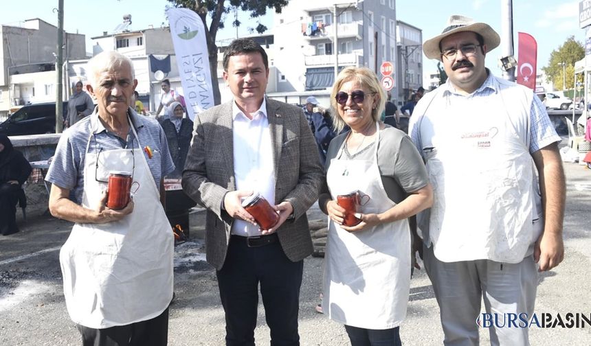 Osmangazi’de imece usulü kışlık salça seferberliği