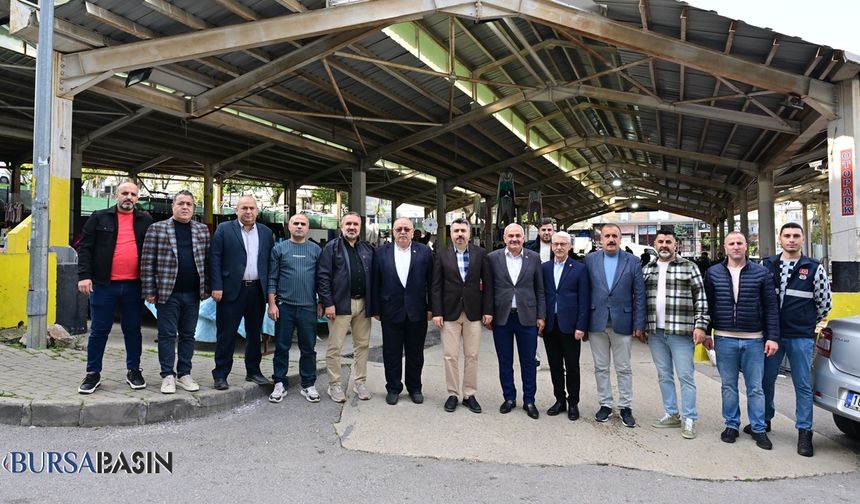 Başkan Oktay Yılmaz Pazar Esnafıyla Kahvaltıda Buluştu