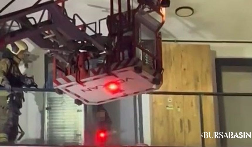 Sinir Krizi Geçiren Kadın Dairesini Yakmaya Kalktı