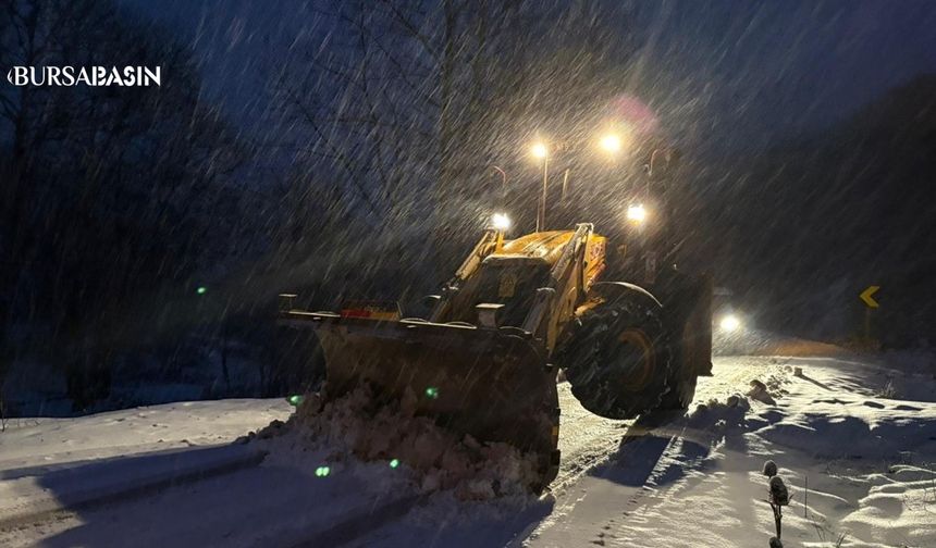 Nilüfer’de Kar Yağışına Karşı Yol ve Meydan Temizliği