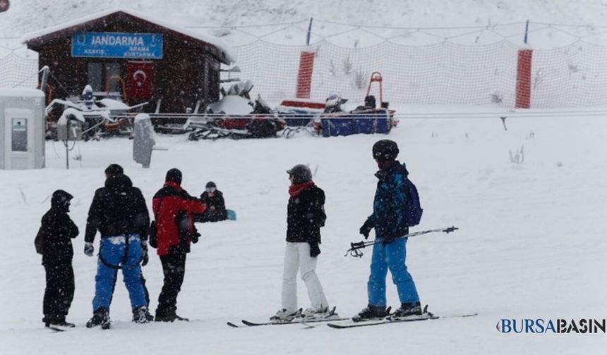 Uludağ’da kar kalınlığı 95 santimetre oldu