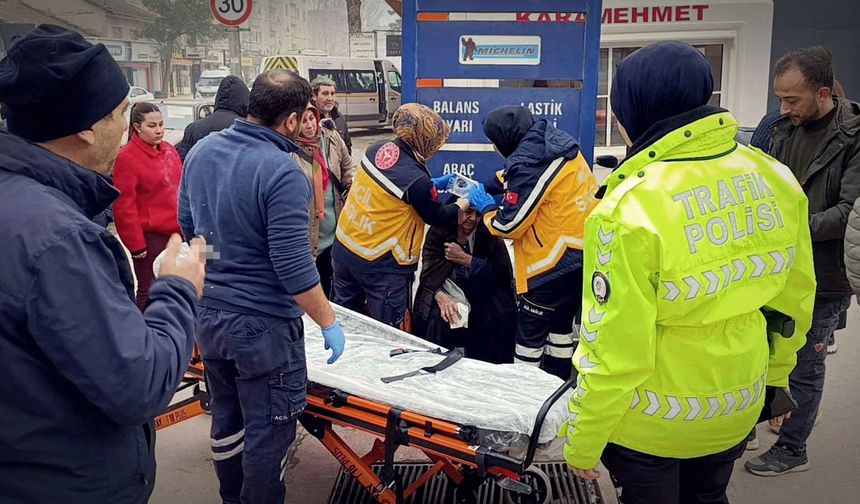 İnegöl’de Kaza: Kargo Minibüsü Karşıya Geçen Kadına Çarptı