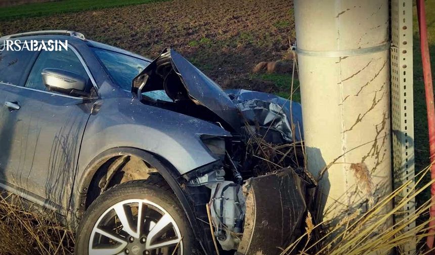 Karacabey’de Otomobil Direğe Çarptı: Sürücü Yaralı