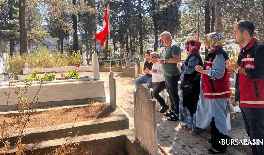 Bursa’da 170 Şehidin Kabri Başında Dua