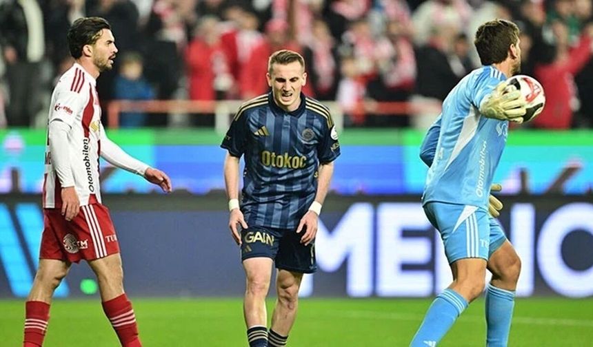 Antalyaspor–Fenerbahçe Maçında 4 Gollü Düello