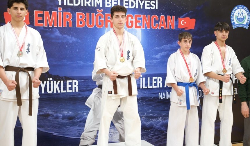 Yıldırımlı Sporculardan 65 Madalyalık Zafer