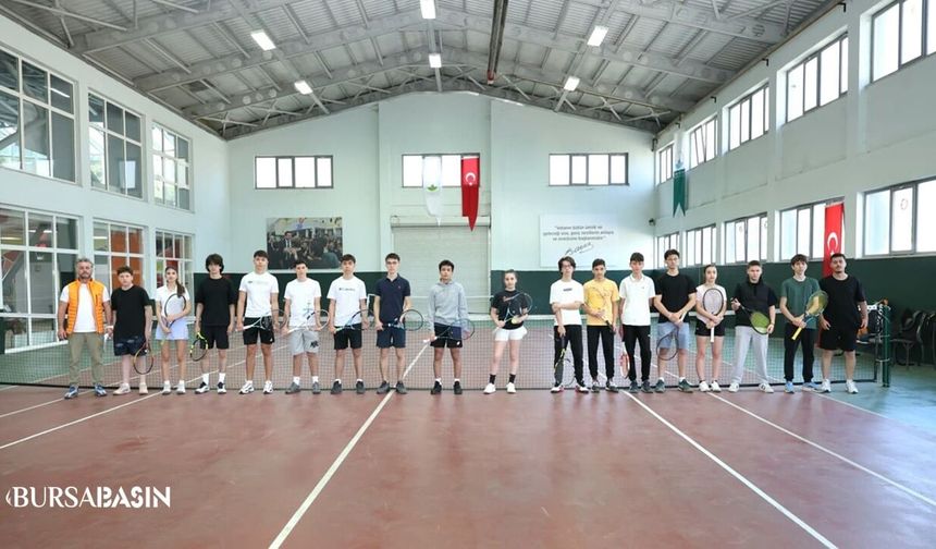 Osmangazi’de 19 Mayıs Tenis Turnuvası Başladı