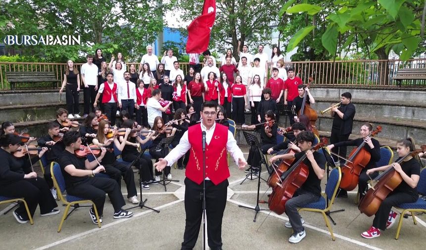 Bursalı Öğrencilerin Marşı Finale Kaldı