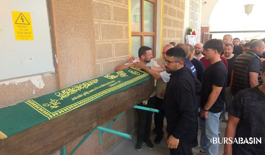 11 Yıl Sonra Aynı Acı: Kardeşler Yan Yana Defnedildi