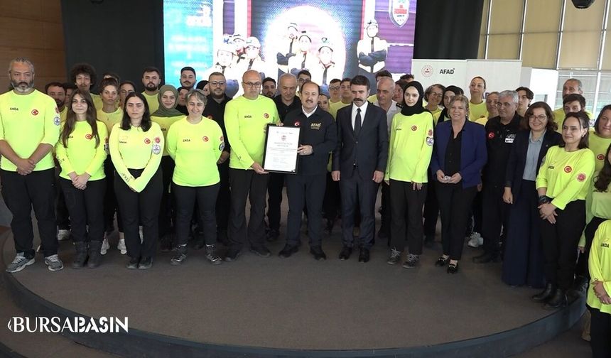 Bursa'da 538 AFAD Gönüllüsüne Akreditasyon Arması