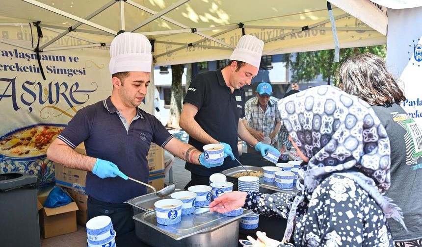 Bursa'da Aşure Bereketi 17 İlçeye Yayıldı