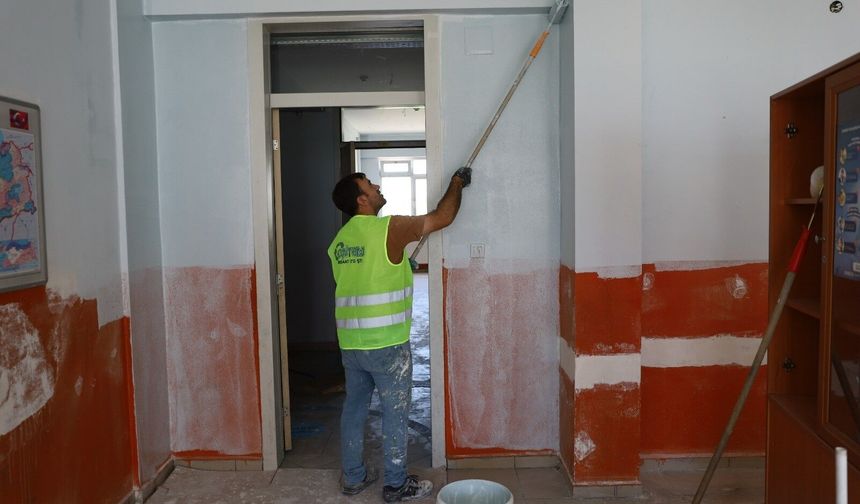 Bursa'da 10 Okul Yeni Eğitim Yılına Hazırlanıyor