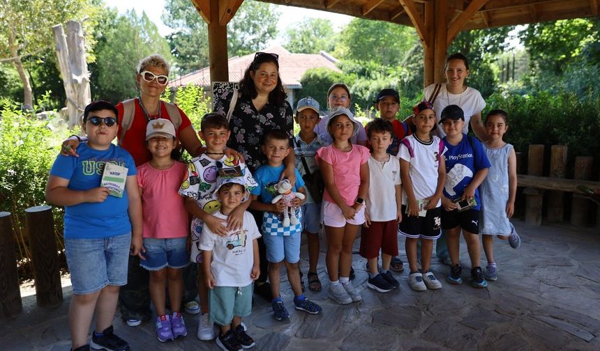 Bursa'da minik kaşifler hayvanat bahçesini keşfetti