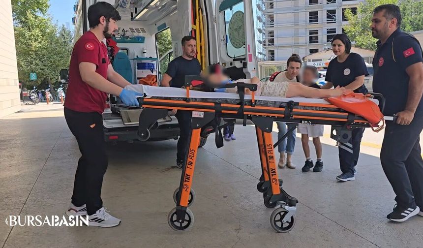 İnegöl'de Kavşak Kazası: 2'si Çocuk 3 Yaralı