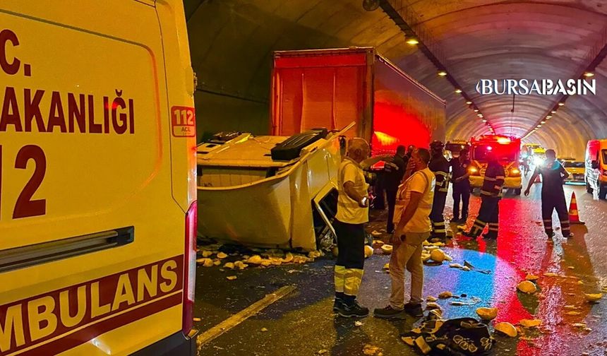 Orhangazi Tüneli'nde Feci Kaza: Tır Hurdaya Döndü