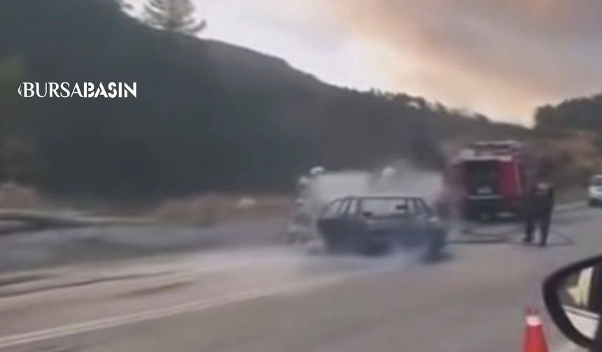 Orhaneli’nde seyir halindeki otomobil alevlere teslim oldu