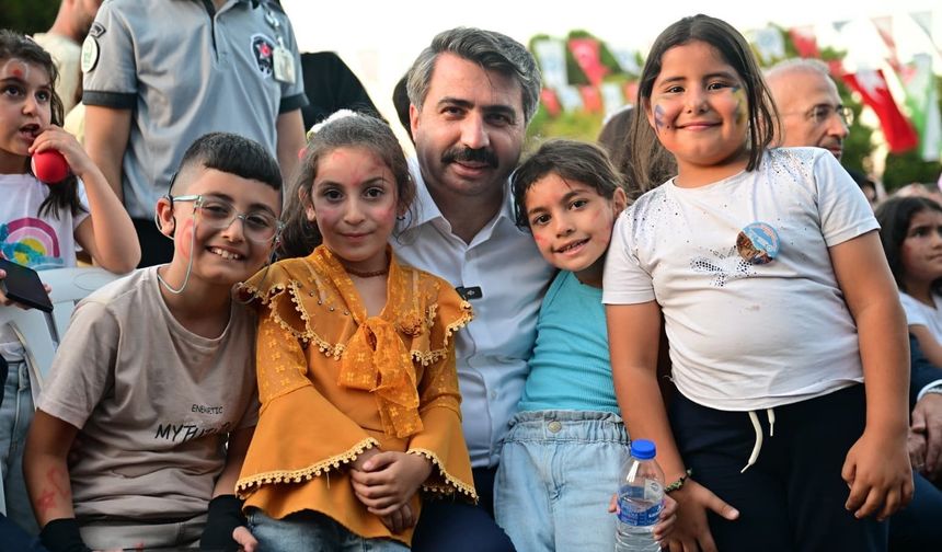Yıldırım’da çocuklar okula dönüş şenliğinde doyasıya eğlendi