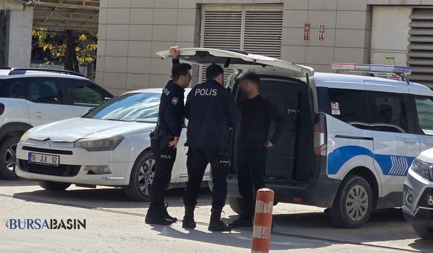 İnegöl’de Okula Tabancayla Giren Şahıs Gözaltında